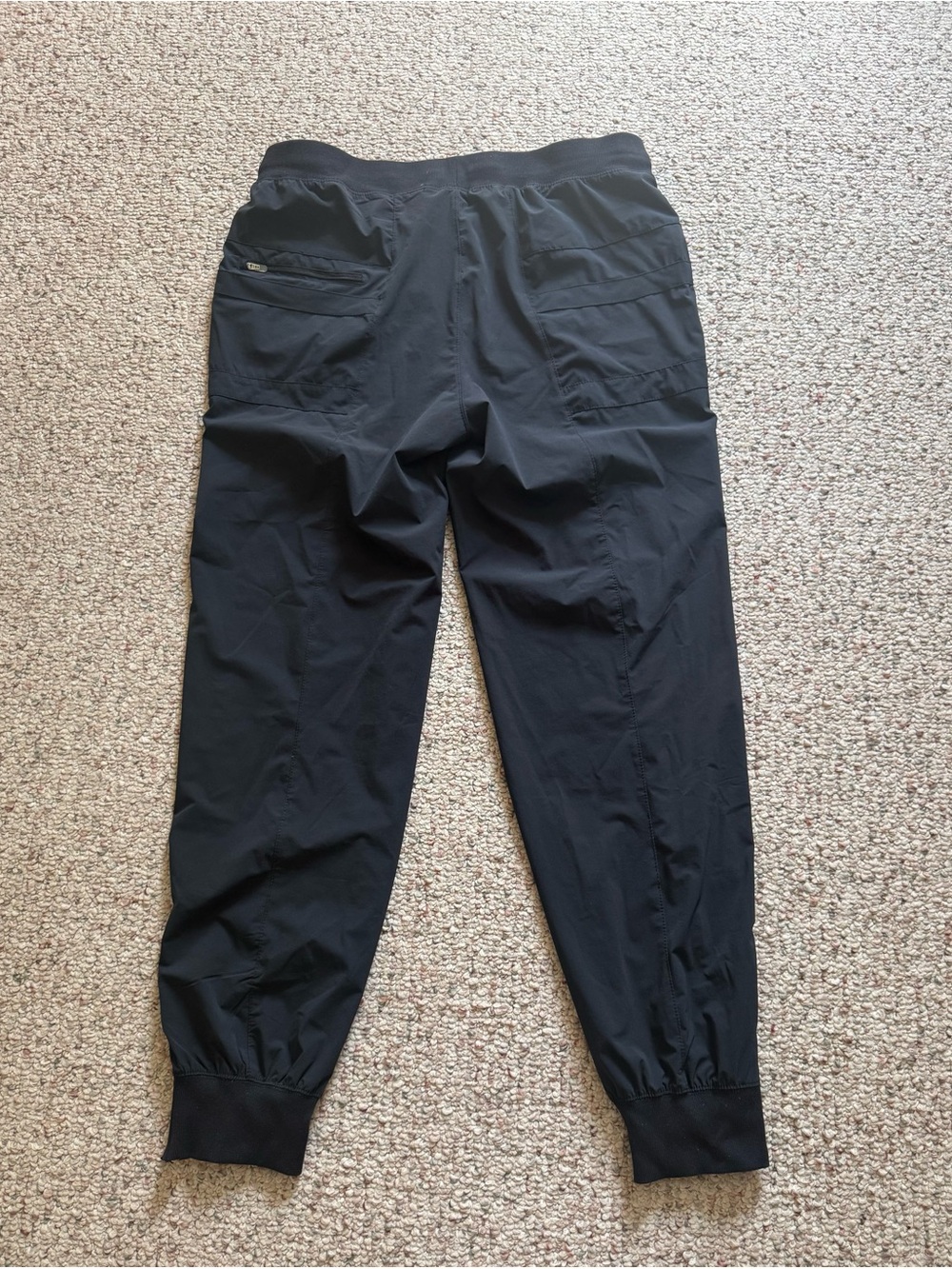 Women’s Oiselle black performance joggers